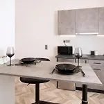 Joy's Modern-chic דירה