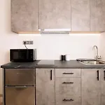 Joy's Modern-chic דירה